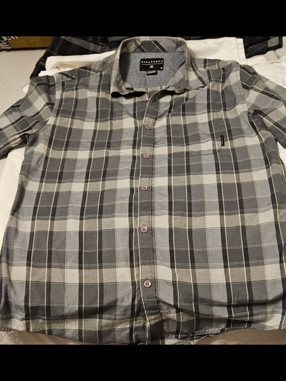 Gray Plaid Short-Sleeve Button-Up Shirt Size M